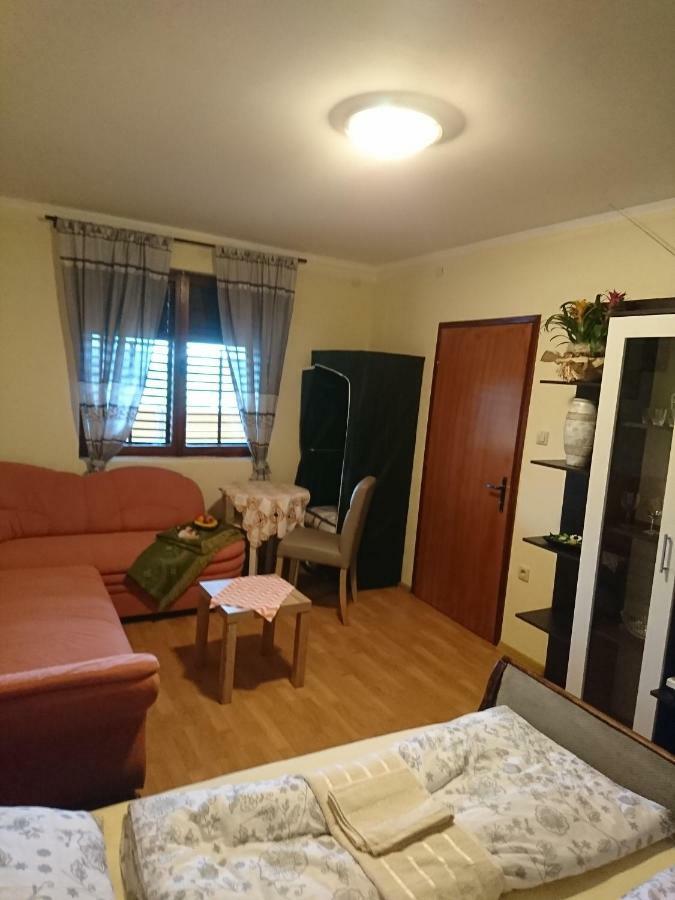Kuca Za Odmor Magdalena Villa Vrtlinovec Luaran gambar